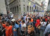 Newyorská policie zatýkala v hnutí Okupujte Wall Street